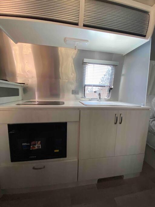 Modern Airstream With Amazing View - 10 To 15 Minutes From Kings Canyon National Park Dunlap Eksteriør billede