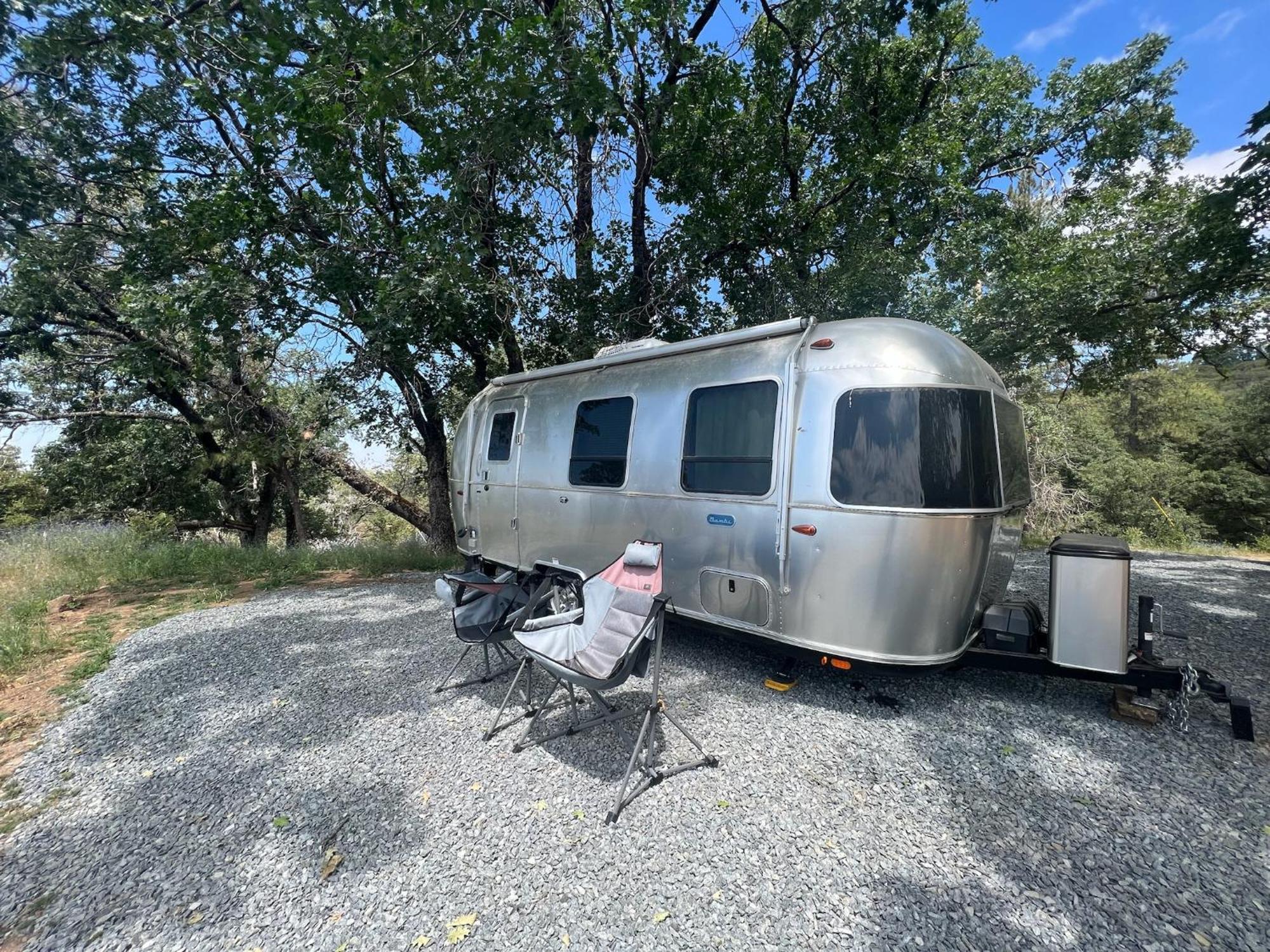 Modern Airstream With Amazing View - 10 To 15 Minutes From Kings Canyon National Park Dunlap Eksteriør billede
