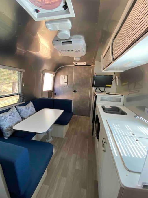 Modern Airstream With Amazing View - 10 To 15 Minutes From Kings Canyon National Park Dunlap Eksteriør billede